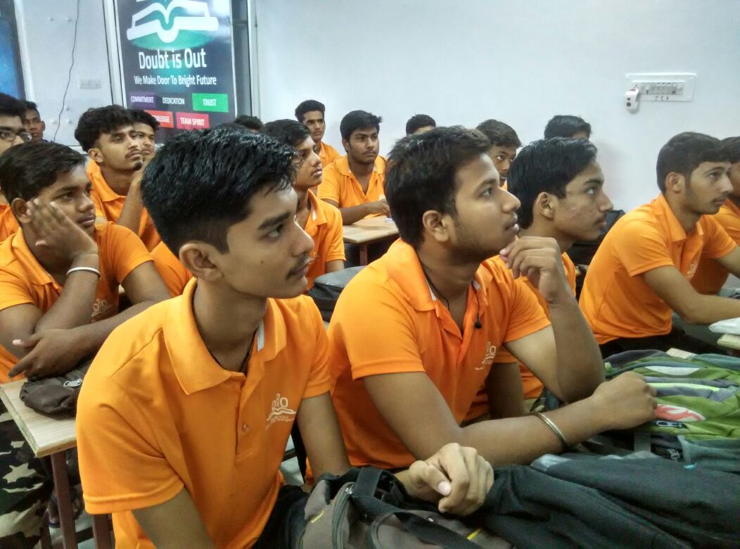 Students at DIO Tutorial Point Coaching Classes in Jaipur